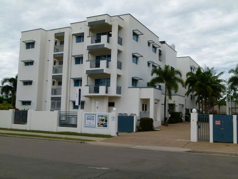 Madison Ocean Breeze Apartments - Accommodation Port Macquarie 2