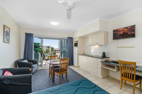 Madison Ocean Breeze Apartments - Accommodation Port Macquarie 11
