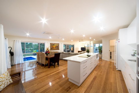 Whitsunday Luxury Homes - Accommodation Port Macquarie 5