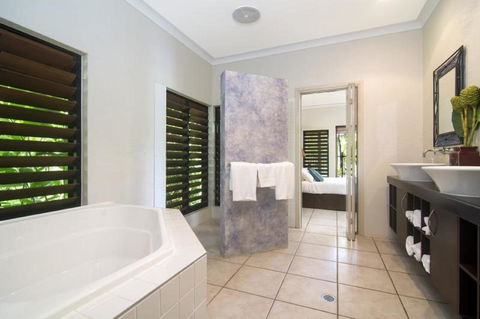 Tranquility By The Course Port Douglas - Accommodation Port Macquarie 12