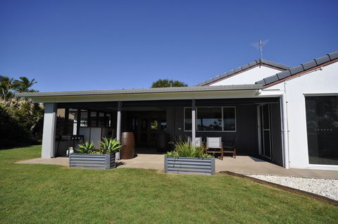 Bribie Island Canal Holiday Destination! - Accommodation Port Macquarie 14