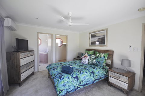 Bribie Island Canal Holiday Destination! - Accommodation Port Macquarie 9