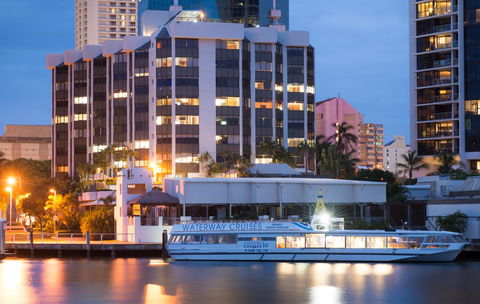Tiki Hotel Apartments Surfers Paradise - Accommodation Port Macquarie 8