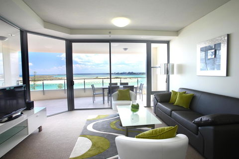 Monaco Caloundra - Accommodation Port Macquarie 38