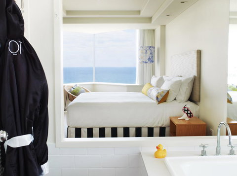 QT Gold Coast - Accommodation Port Macquarie 10