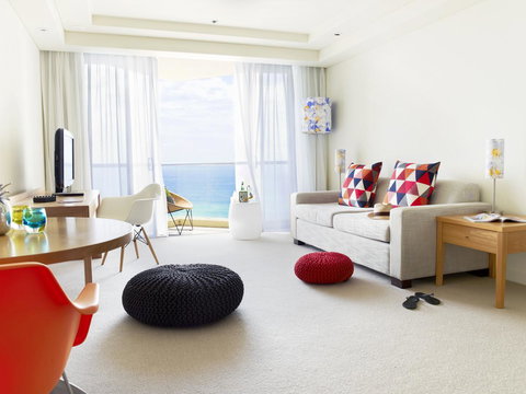 QT Gold Coast - Accommodation Port Macquarie 30