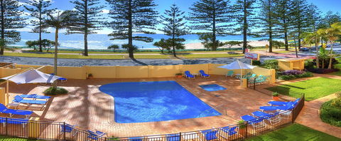 Columbia Beachfront Apartments On Rainbow Bay - Accommodation Port Macquarie 2