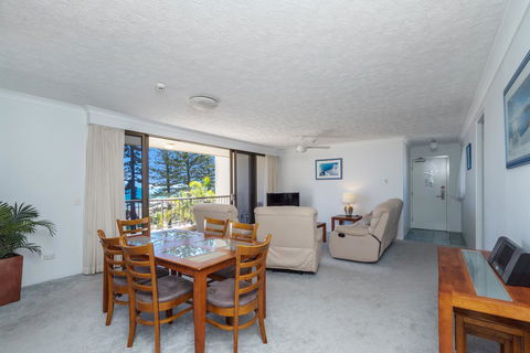 Columbia Beachfront Apartments On Rainbow Bay - Accommodation Port Macquarie 13