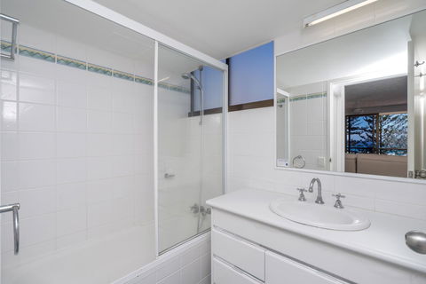 Columbia Beachfront Apartments On Rainbow Bay - Accommodation Port Macquarie 9