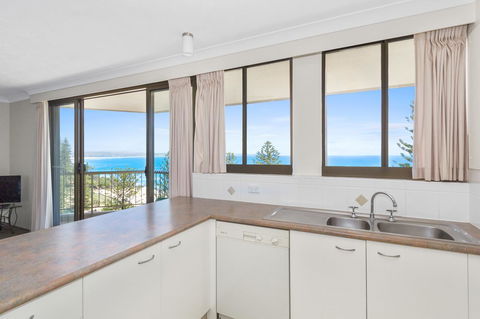 Columbia Beachfront Apartments On Rainbow Bay - Accommodation Port Macquarie 38