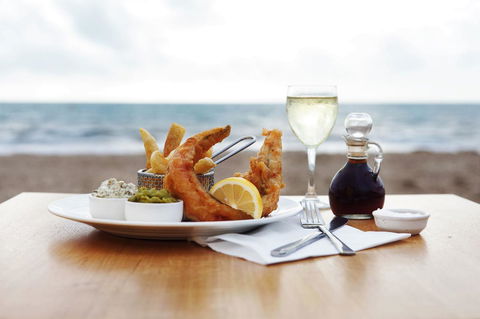 Seacrest Beachfront Apartments Surfers Paradise - Accommodation Port Macquarie 38