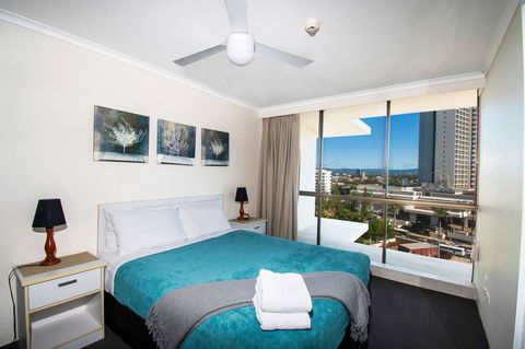 Seacrest Beachfront Apartments Surfers Paradise - Accommodation Port Macquarie 27