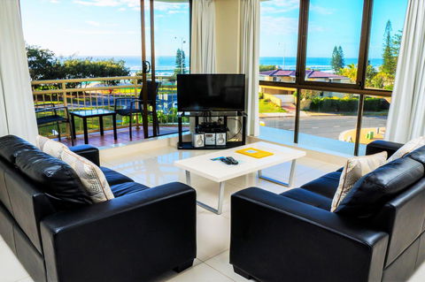 Seacrest Beachfront Apartments Surfers Paradise - Accommodation Port Macquarie 35