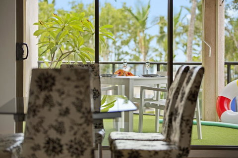 Montipora Unit 3 - In The Heart Of Airlie, Wi-fi And Netflix - Accommodation Port Macquarie 2