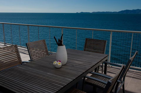 Penthouse On Bright Point - Accommodation Port Macquarie 1