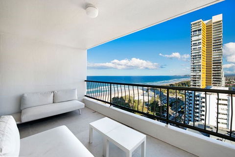 ULTIQA Beach Haven On Broadbeach - Accommodation Port Macquarie 1