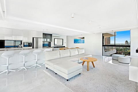 ULTIQA Beach Haven On Broadbeach - Accommodation Port Macquarie 3