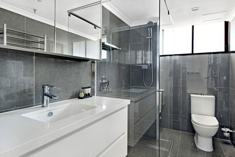 ULTIQA Beach Haven On Broadbeach - Accommodation Port Macquarie 6