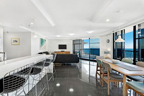 ULTIQA Beach Haven On Broadbeach - Accommodation Port Macquarie 10