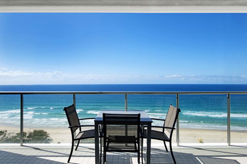 ULTIQA Air On Broadbeach - Accommodation Port Macquarie 11