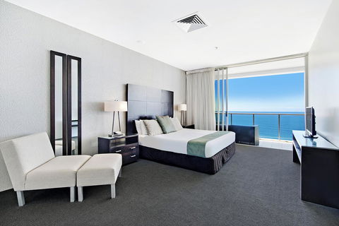 ULTIQA Air On Broadbeach - Accommodation Port Macquarie 8