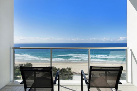 ULTIQA Air On Broadbeach - Accommodation Port Macquarie 12