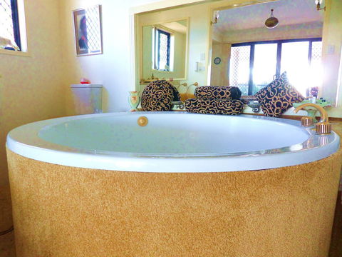 Gaia On Bribie Island - Accommodation Port Macquarie 12