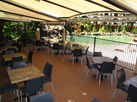Palm Royale Cairns - Accommodation Port Macquarie 7