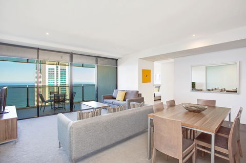 Mantra Circle On Cavill - Accommodation Port Macquarie 14