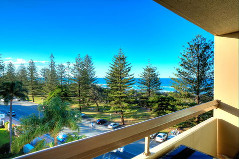 Oceania On Burleigh Beach - Accommodation Port Macquarie 0