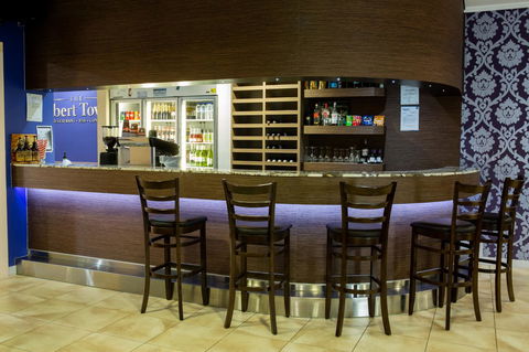 The Robert Towns - Accommodation Port Macquarie 14