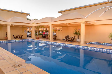 The Robert Towns - Accommodation Port Macquarie 6