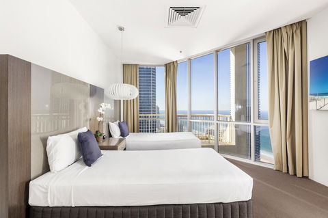 Novotel Surfers Paradise - Accommodation Port Macquarie 2