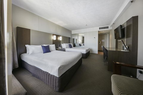 Novotel Surfers Paradise - Accommodation Port Macquarie 11