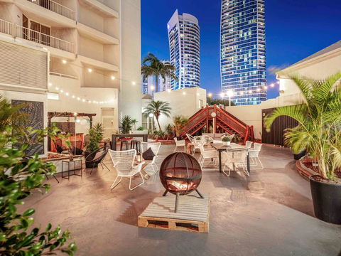 Novotel Surfers Paradise - Accommodation Port Macquarie 0