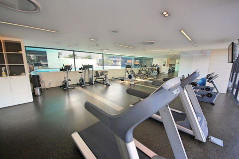 Luxury 3 Bedroom In Heart Of Broadbeach - Accommodation Port Macquarie 9