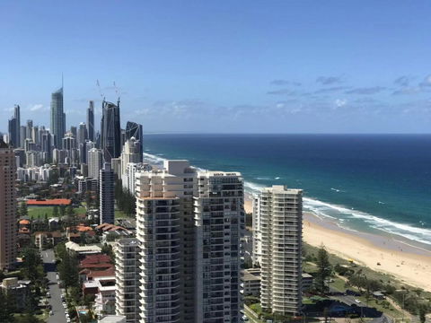 Luxury 3 Bedroom In Heart Of Broadbeach - Accommodation Port Macquarie 1