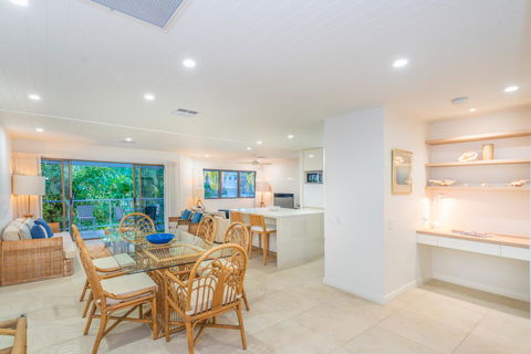 Noosa Boutique Apartments & Elkhorn Villas - Accommodation Port Macquarie 1
