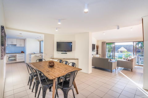 Noosa Boutique Apartments & Elkhorn Villas - Accommodation Port Macquarie 20