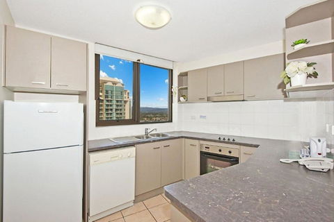 Surfers International Apartments - Accommodation Port Macquarie 40