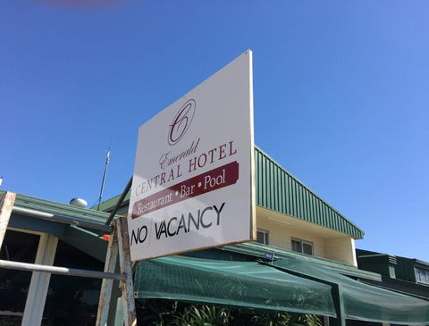 Emerald Central Hotel Official - Accommodation Port Macquarie 29