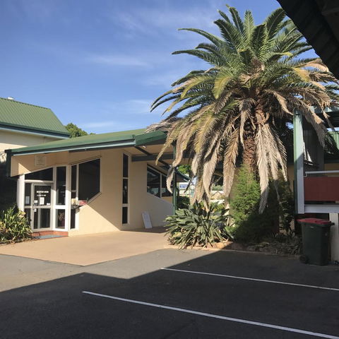 Emerald Central Hotel Official - Accommodation Port Macquarie 24