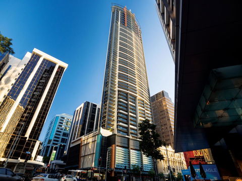 Oaks Brisbane Aurora Suites - Accommodation Port Macquarie 0