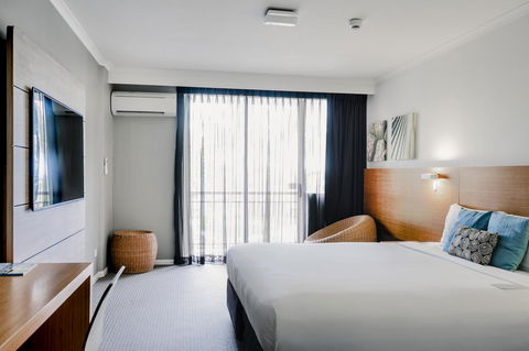 Novotel Cairns Oasis Resort - Accommodation Port Macquarie 27