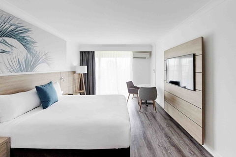 Novotel Cairns Oasis Resort - Accommodation Port Macquarie 6