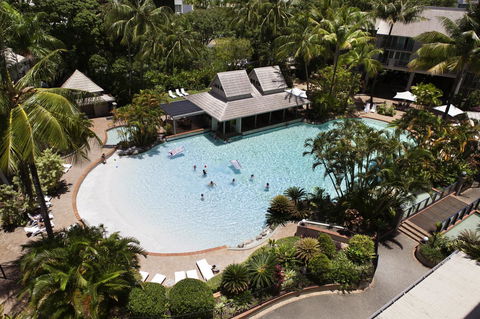 Novotel Cairns Oasis Resort - Accommodation Port Macquarie 37
