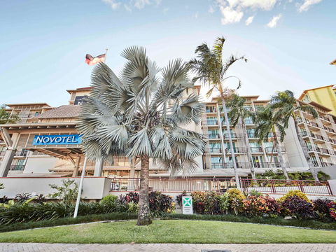 Novotel Cairns Oasis Resort - Accommodation Port Macquarie 43