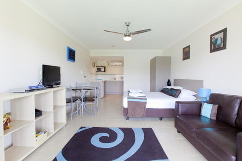Bay Of Palms - Accommodation Port Macquarie 40