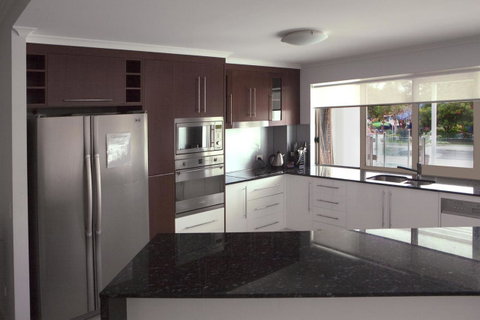 Waters Edge Apartment Cairns - Accommodation Port Macquarie 8