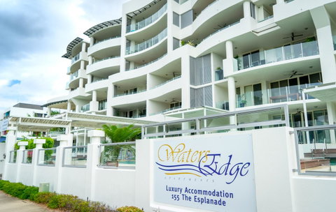 Waters Edge Apartment Cairns - Accommodation Port Macquarie 1